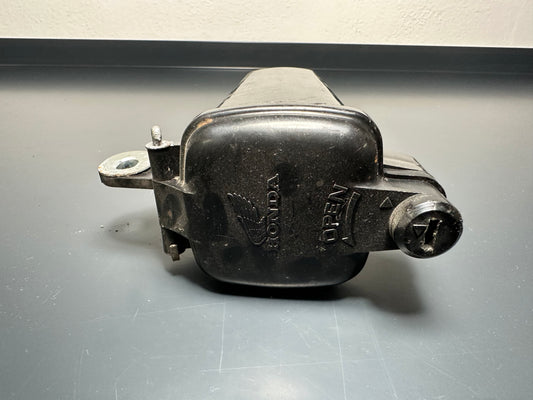 PORTA ATTREZZI HONDA NS 125 F 1984 1985 1986 BOX ASSY,TOOL 83510KR1760