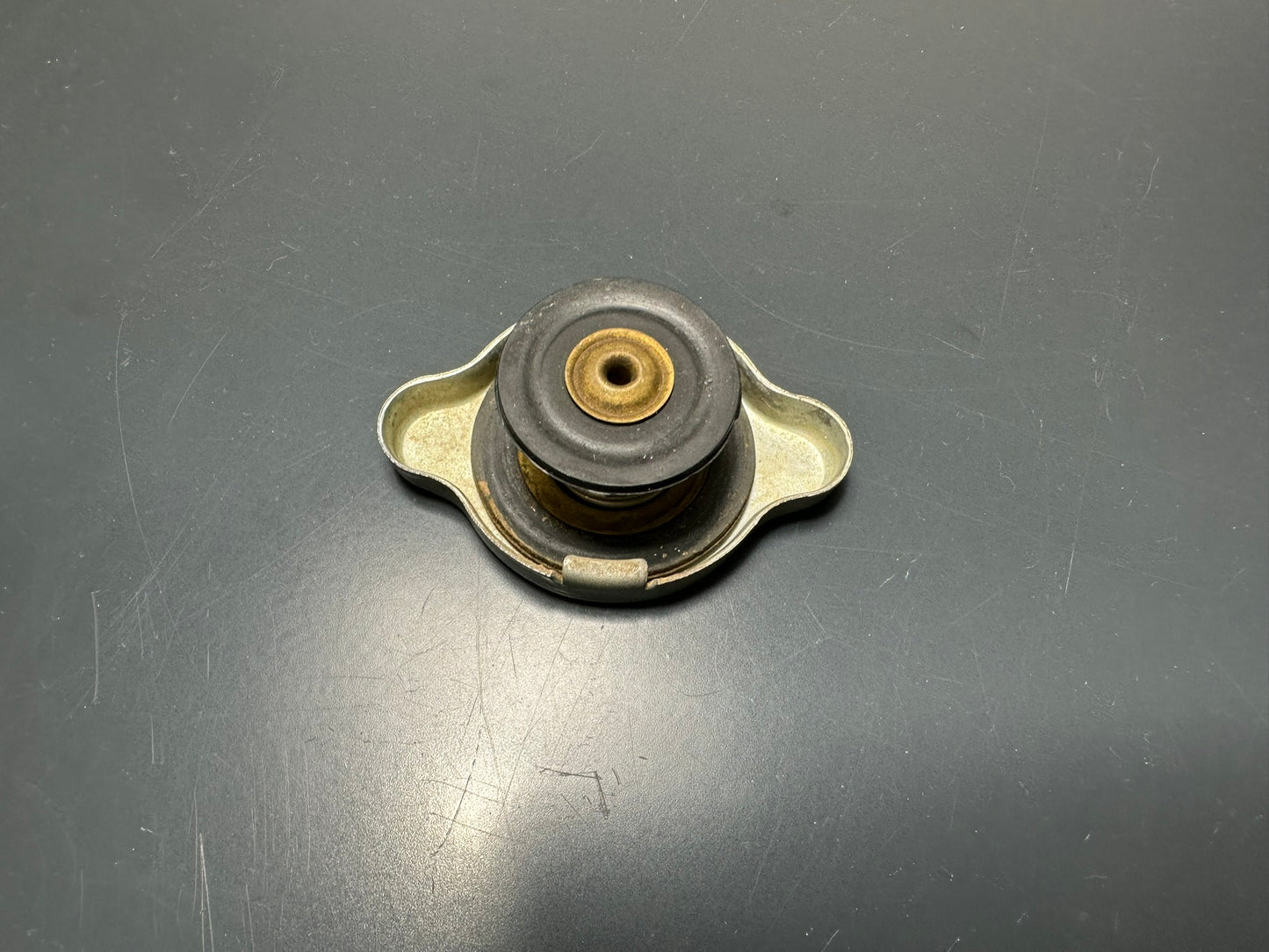 TAPPO RADIATORE Ktm Husqvarna 125 250 450 2016-2023 79035016000 Radiator Cap 1,8 Bar