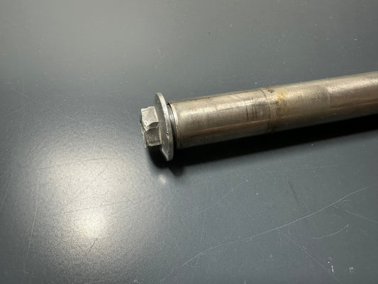 PERNO RUOTA ANTERIORE Ktm Husqvarna 125 250 450 2015-2023 79109081033