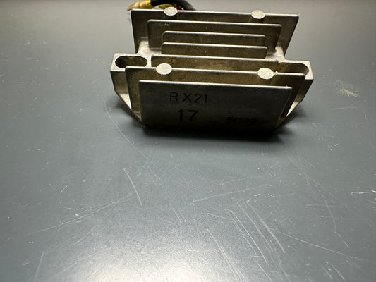 REGOLATORE DI TENSIONE Kkm Husqvarna Sx Sxf 125 250 450 7731103400