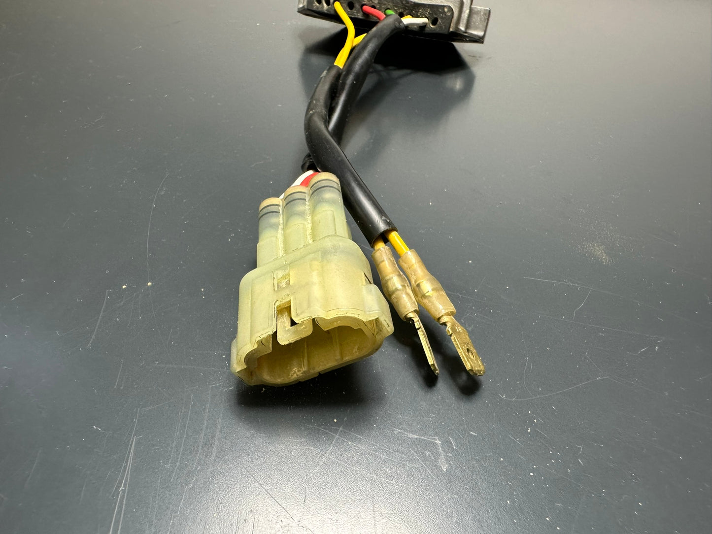 REGOLATORE DI TENSIONE Kkm Husqvarna Sx Sxf 125 250 450 7731103400