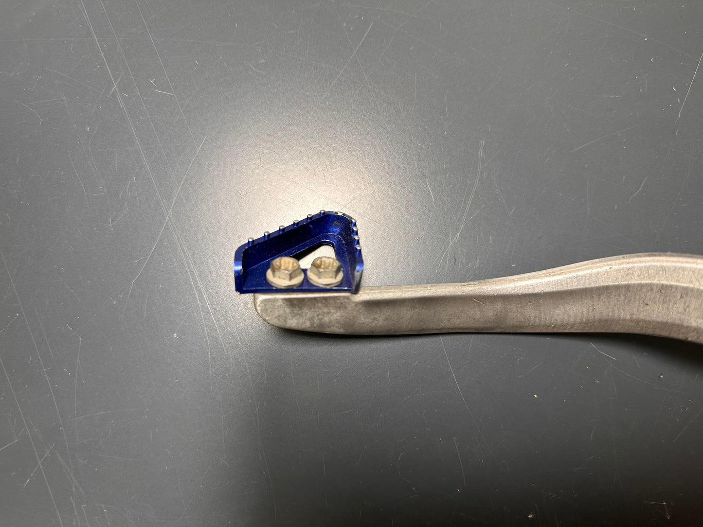 PEDALE FRENO POSTERIORE Ktm Husqvarna 125 250 300 450 77213050044 Foot Brake Lever Cpl.