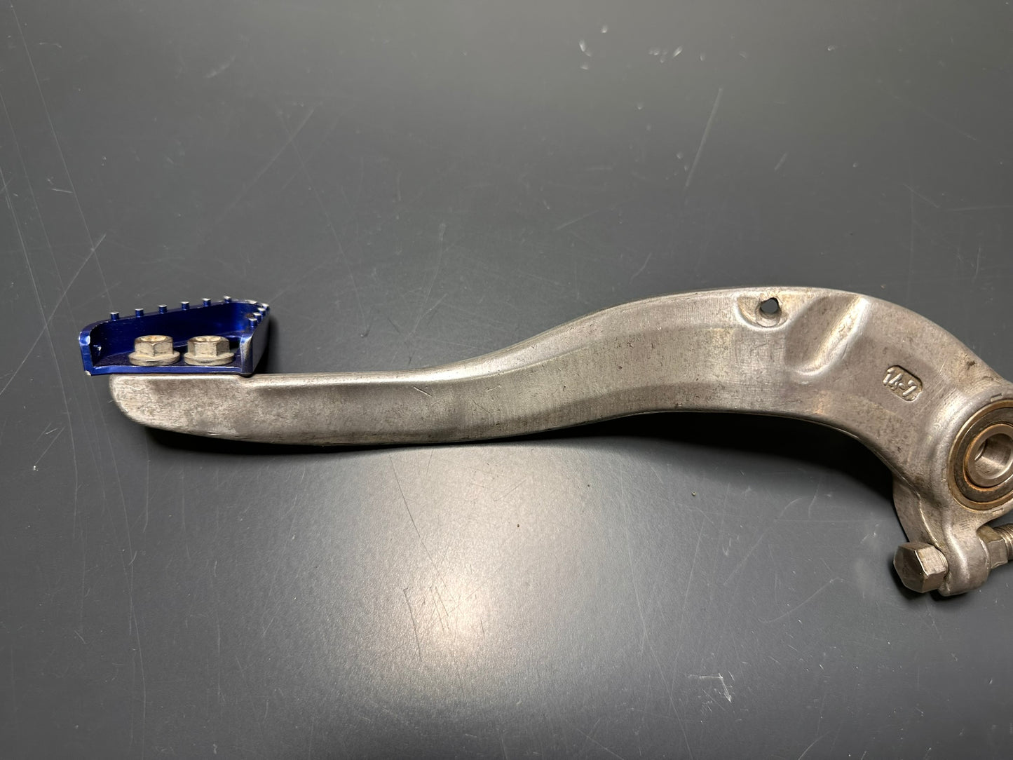 PEDALE FRENO POSTERIORE Ktm Husqvarna 125 250 300 450 77213050044 Foot Brake Lever Cpl.
