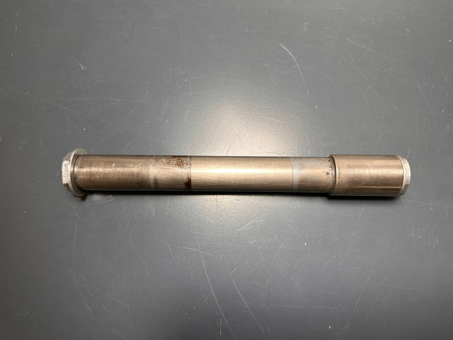 PERNO RUOTA ANTERIORE Ktm Husqvarna 125 250 300 450 77309081100 Wheel Spindle