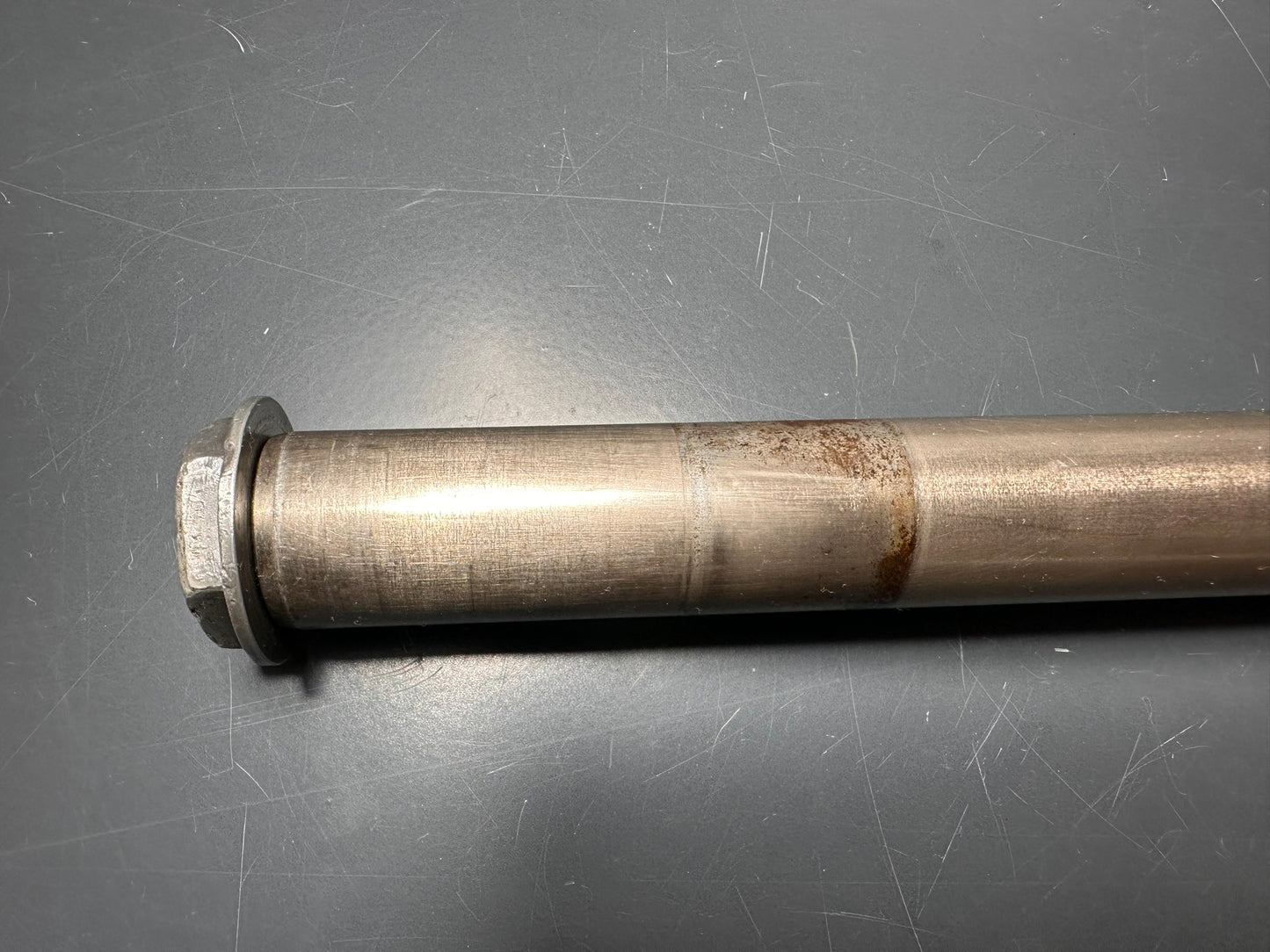 PERNO RUOTA ANTERIORE Ktm Husqvarna 125 250 300 450 77309081100 Wheel Spindle