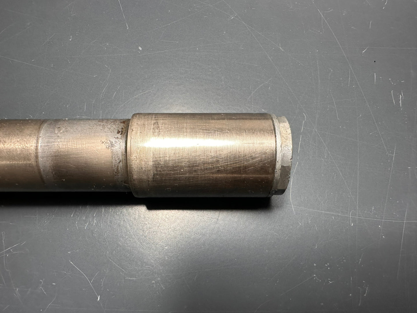PERNO RUOTA ANTERIORE Ktm Husqvarna 125 250 300 450 77309081100 Wheel Spindle
