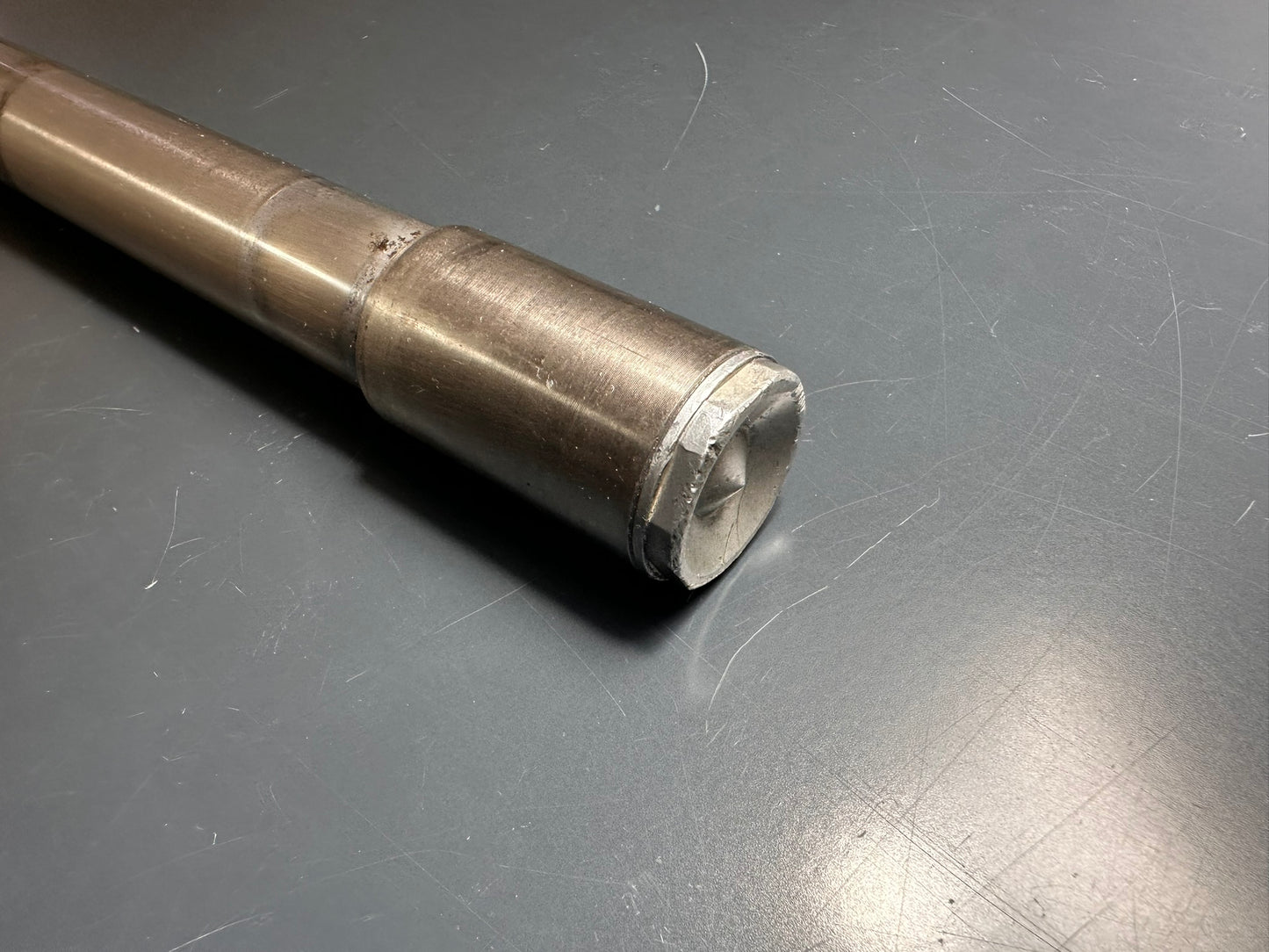 PERNO RUOTA ANTERIORE Ktm Husqvarna 125 250 300 450 77309081100 Wheel Spindle