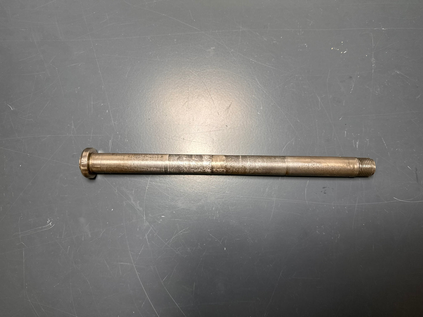 PERNO FORCELLONE Ktm Husqvarna 125 250 300 450 77304037000 Swingarm Bolt M16X1,5 07