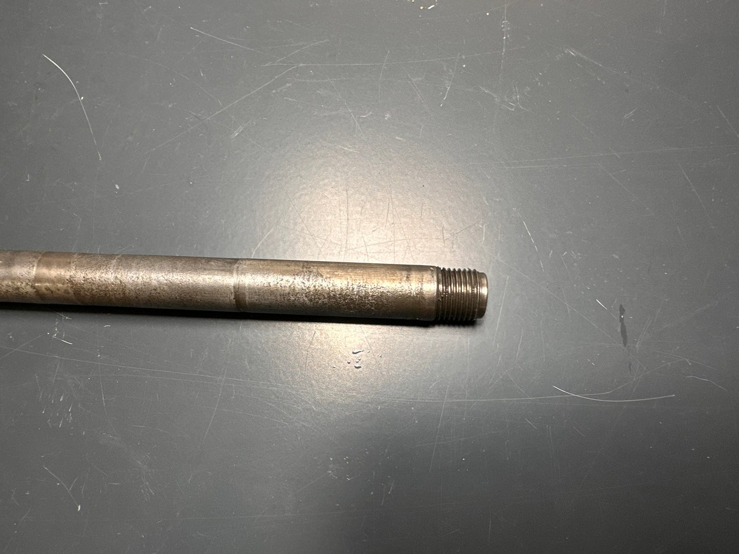 PERNO FORCELLONE Ktm Husqvarna 125 250 300 450 77304037000 Swingarm Bolt M16X1,5 07