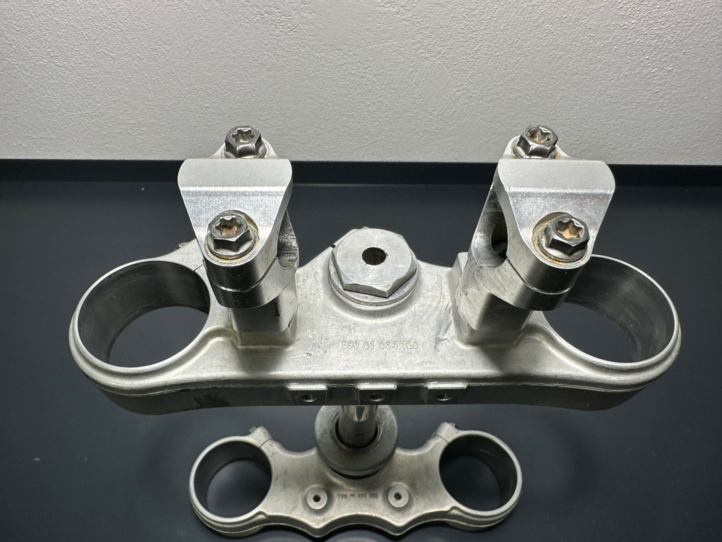 PLATES and RISERS KTM Exc 125 200 2010 2011 59001232022 59001234022 Triple Clamp