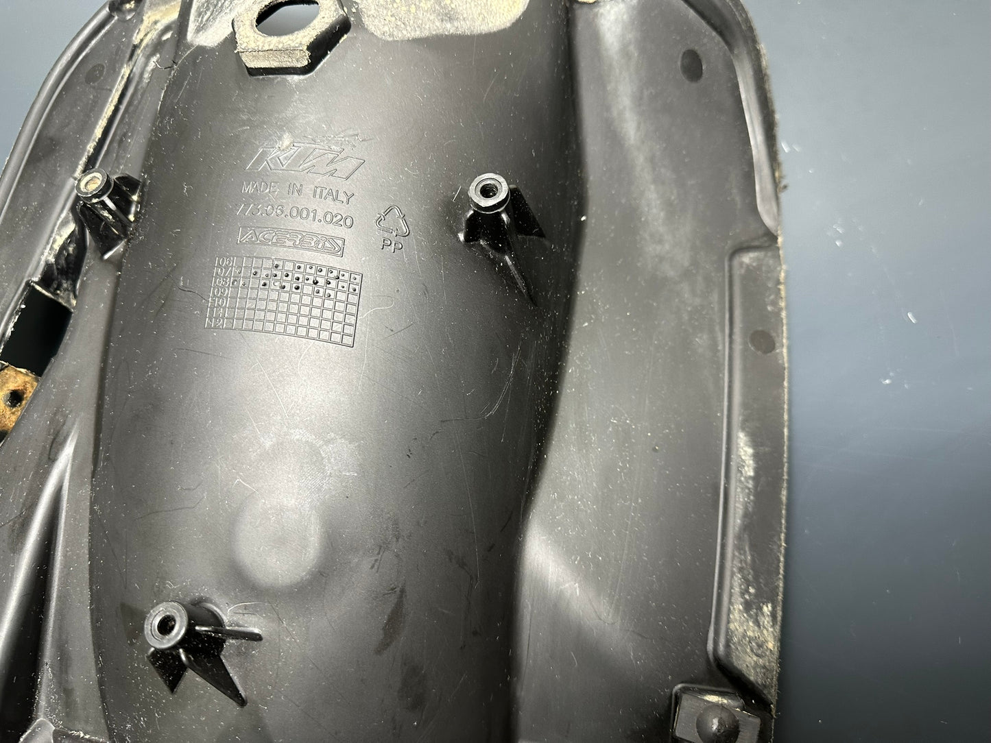 UNDERTAIL KTM Sx SxF Exc ExcF Smr 125 250 300 450 2007 2008 2009 2010 2011 2012