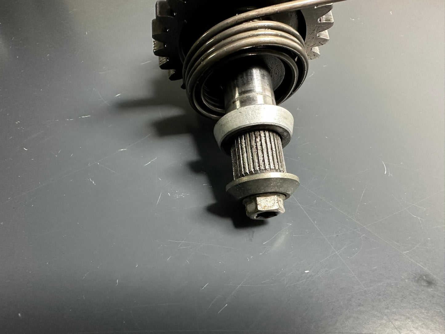 ALBERO e INGRANAGGIO AVVIAMENTO KTM HSQ Sx Exc 125 50333050000 50333051026