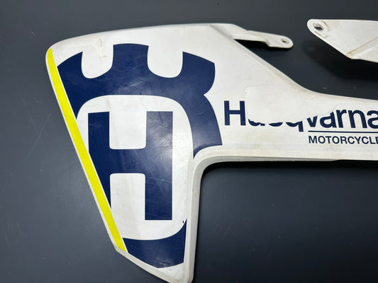 PANNELLI PLASTICHE LATERALI Husqvarna Fc 250 350 450 2016-2018