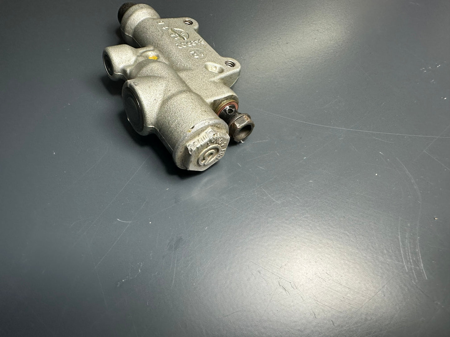 POMPA FRENO POSTERIORE KTM HUSQVARNA 125 250 300 450 77013060044