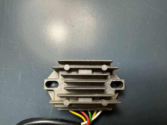 REGOLATORE DI TENSIONE Kkm Husqvarna Sx Sxf 125 250 450 7731103400