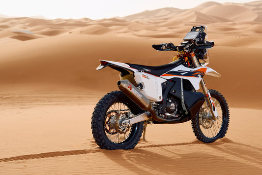 KTM 450 RALLY REPLICA 2025: Rivoluzione Tecnologica Pronta a Dominare i Rally