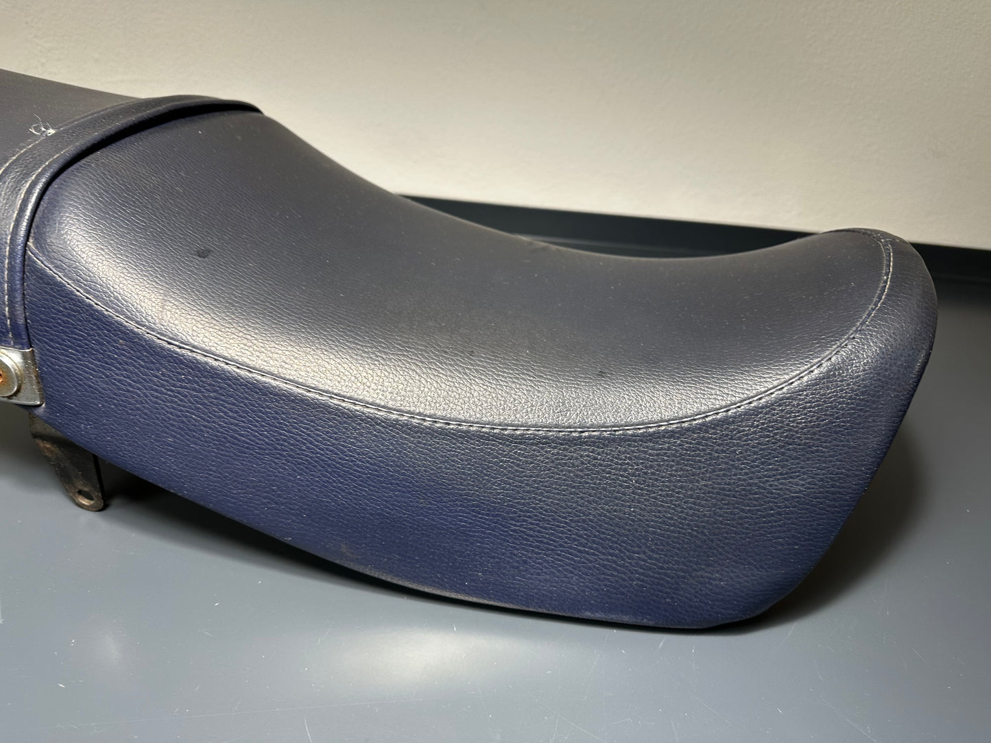 SELLA HONDA NS 125 F 1984 1985 1986 SEAT*LUSTER BLUE* 77200KR1600ZB