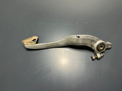 PEDALE FRENO POSTERIORE KTM Sx Exc Smr 125 250 300 450 525 540 560 54813050044