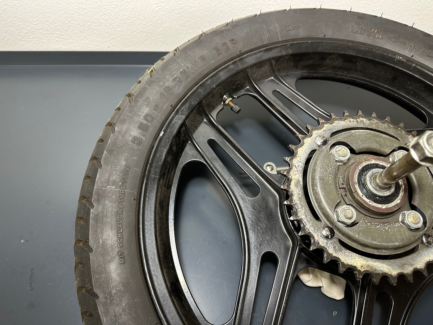 CERCHIO RUOTA POSTERIORE CON PERNO HONDA NS 125 F 1984 1985 1986 42650KR1760
