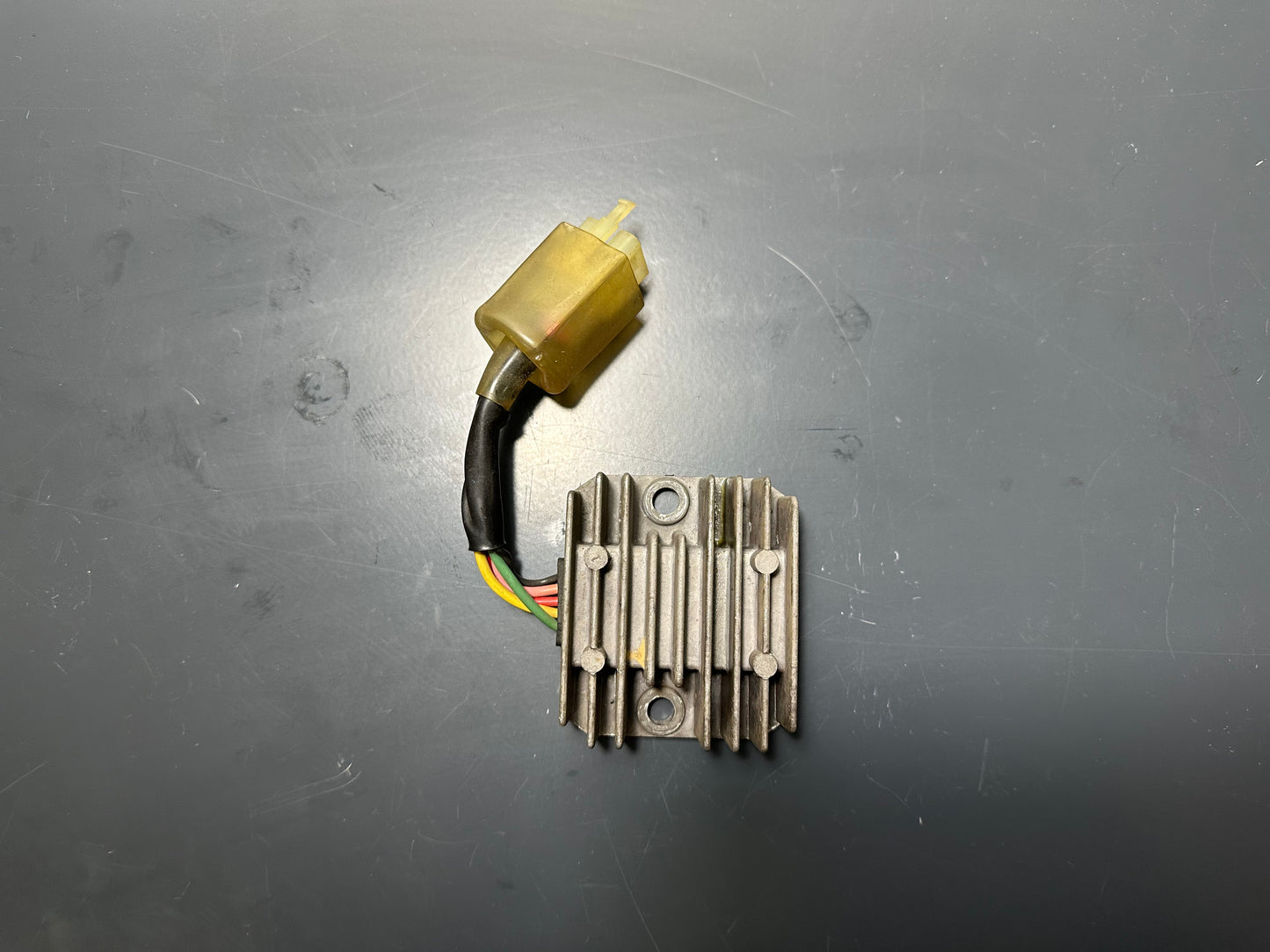 REGOLATORE DI TENSIONE HONDA NS 125 F 1984 1985 1986 REG,RECT ASSY 31600KK4000