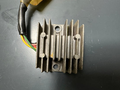 REGOLATORE DI TENSIONE HONDA NS 125 F 1984 1985 1986 REG,RECT ASSY 31600KK4000