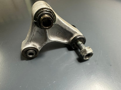 LEVERAGGIO SUPERIORE HONDA NS 125 F 1984 1985 1986 ARM ASSY.,CUSHION 52460KR1760