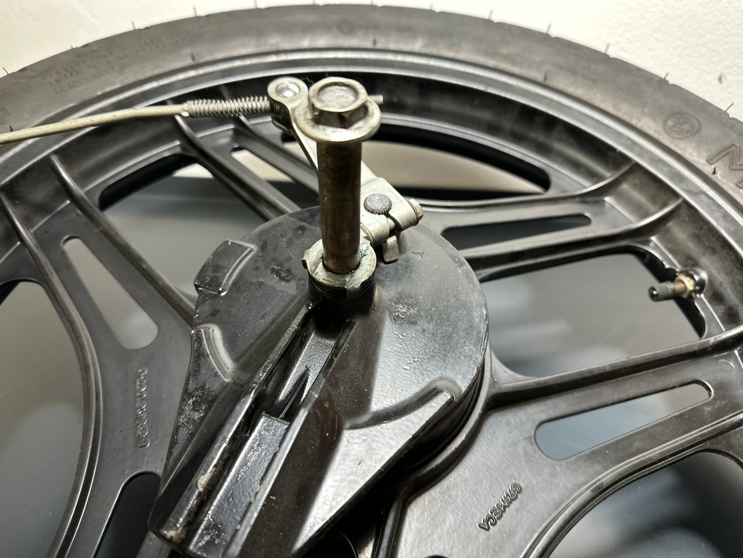 CERCHIO RUOTA POSTERIORE CON PERNO HONDA NS 125 F 1984 1985 1986 42650KR1760