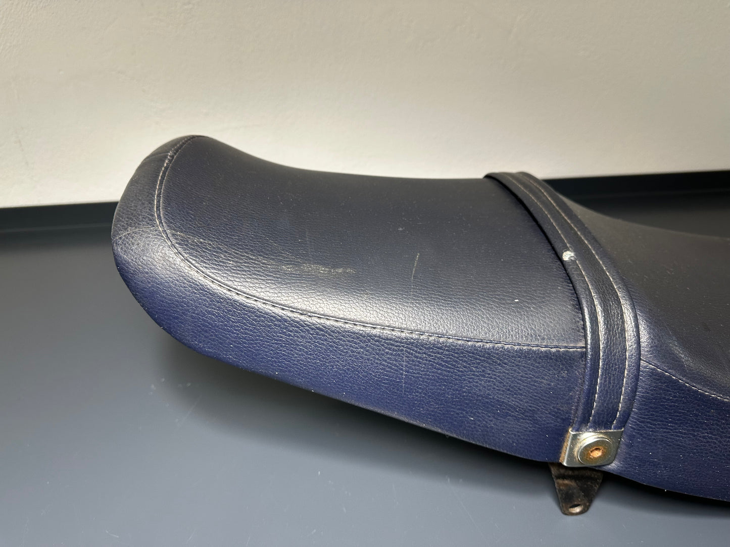 SELLA HONDA NS 125 F 1984 1985 1986 SEAT*LUSTER BLUE* 77200KR1600ZB