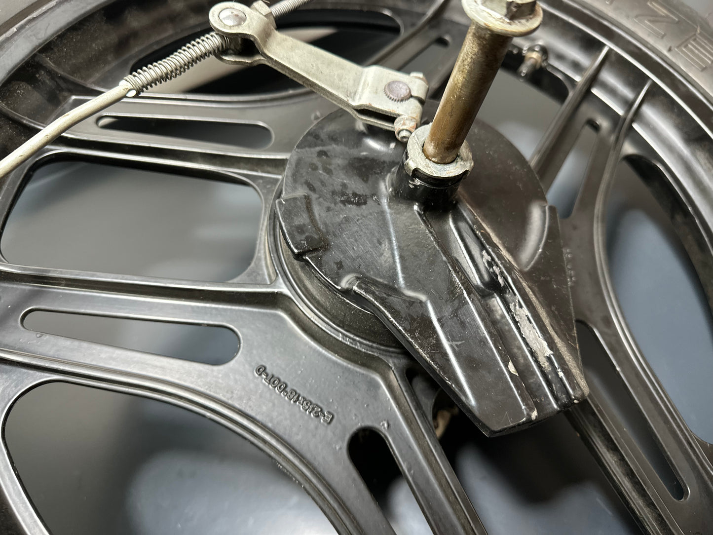CERCHIO RUOTA POSTERIORE CON PERNO HONDA NS 125 F 1984 1985 1986 42650KR1760