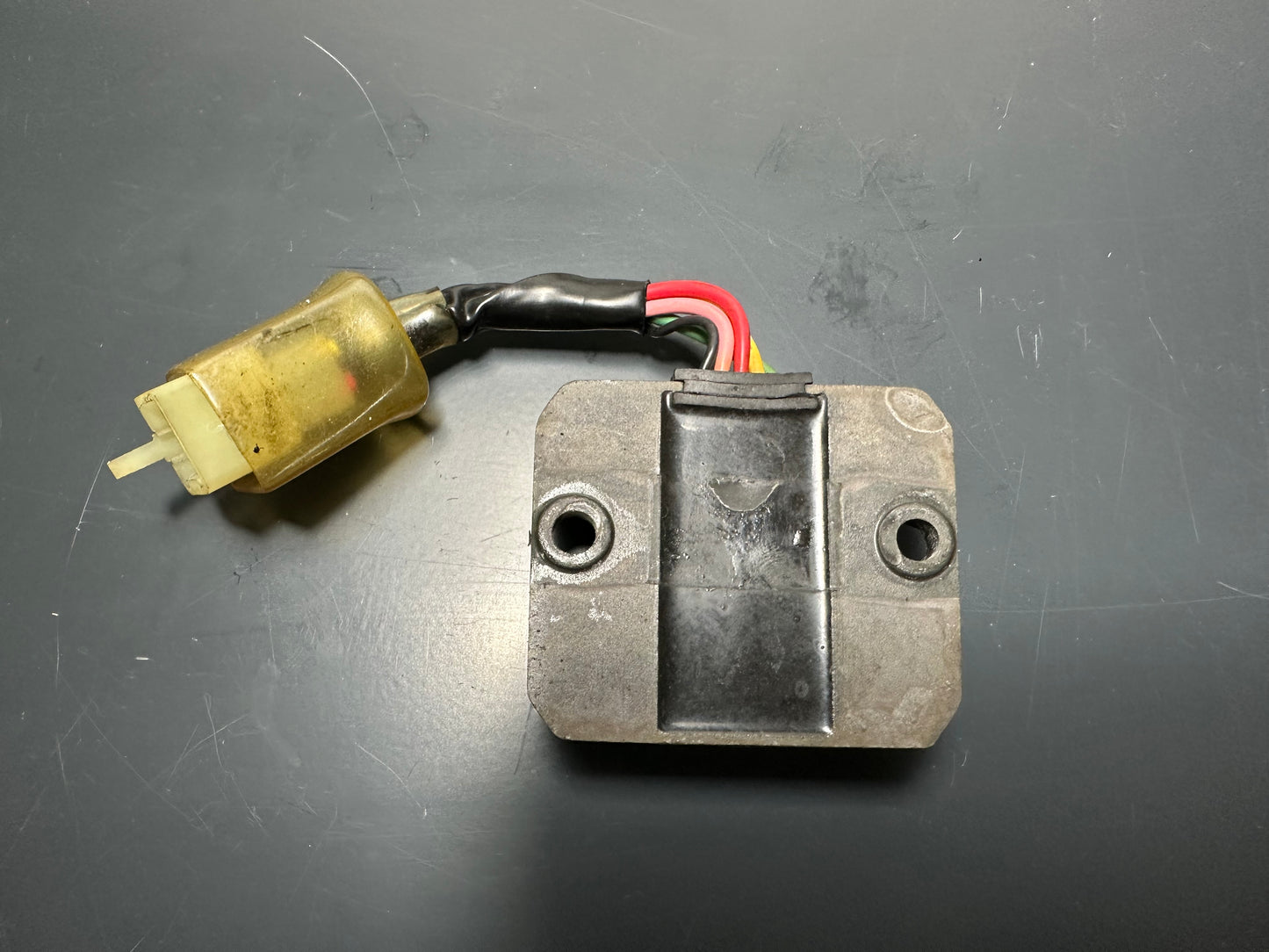 REGOLATORE DI TENSIONE HONDA NS 125 F 1984 1985 1986 REG,RECT ASSY 31600KK4000