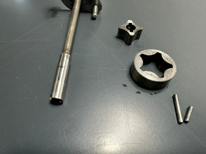 ALBERO POMPA OLIO KTM Sx Exc Smr 250 400 450 520 525 560 Oil Pump 59038002000