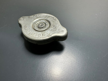 TAPPO RADIATORE Ktm Husqvarna 125 250 450 2016-2023 79035016000 Radiator Cap 1,8 Bar