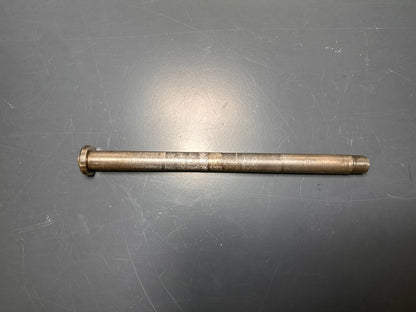 PERNO FORCELLONE Ktm Husqvarna 125 250 300 450 77304037000 Swingarm Bolt M16X1,5 07