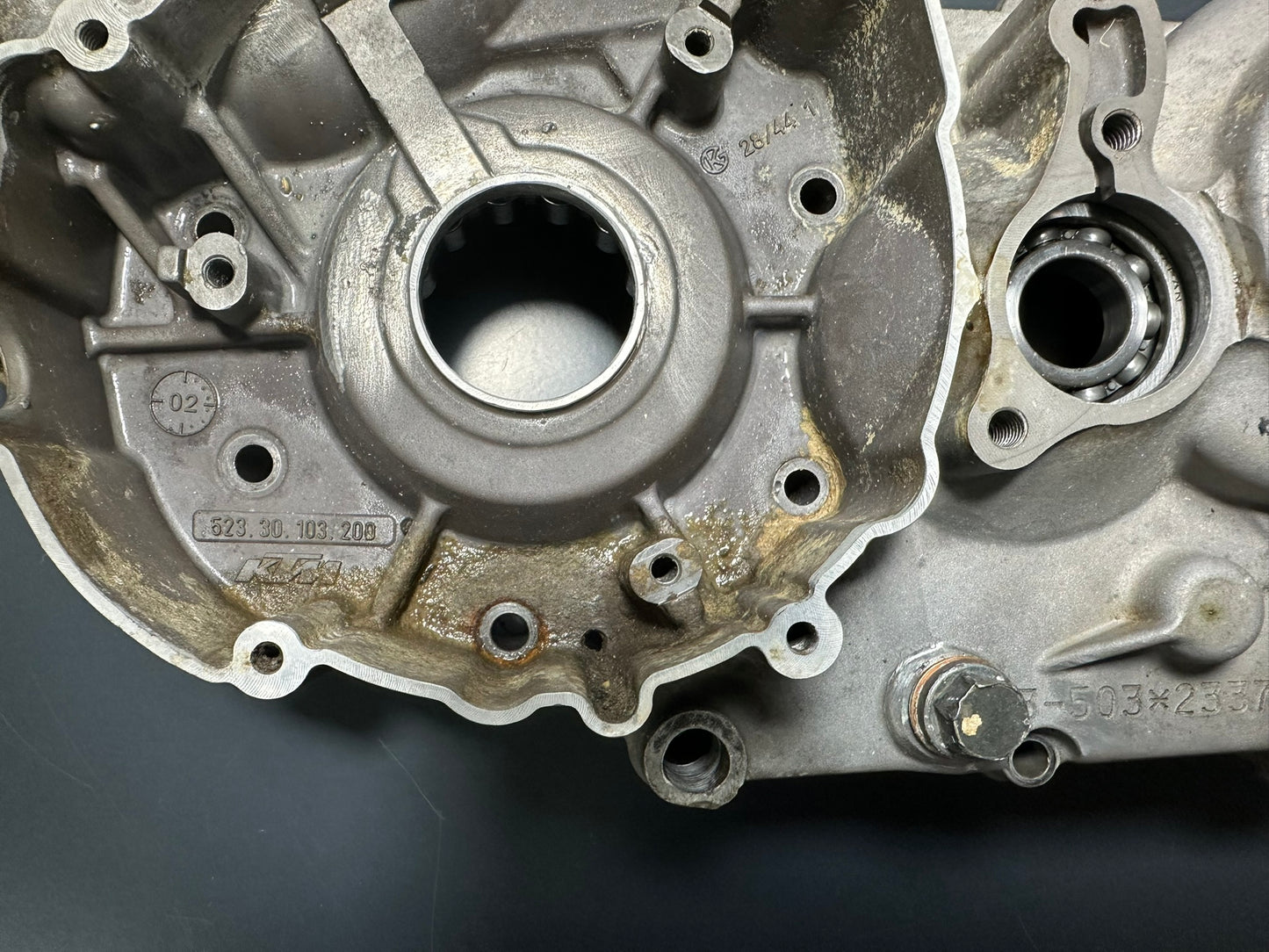 CARTER CENTRALI Ktm Exc 125 2005 52330000544 Engine Case