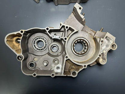 CARTER CENTRALI Ktm Exc 125 2005 52330000544 Engine Case