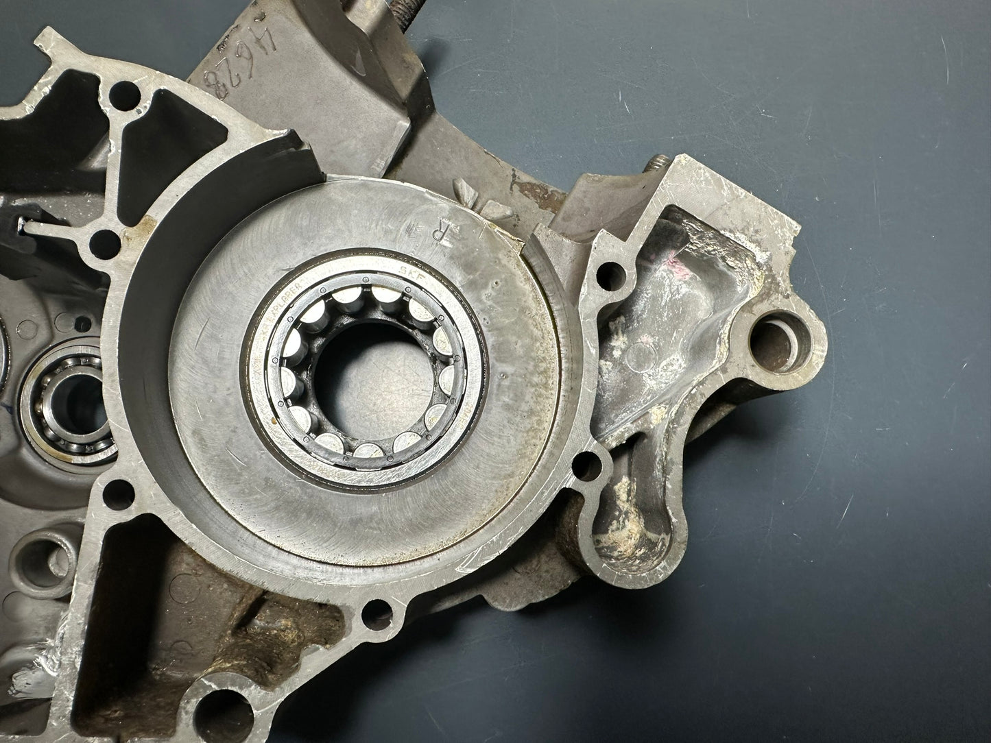 CARTER CENTRALI Ktm Exc 125 2005 52330000544 Engine Case