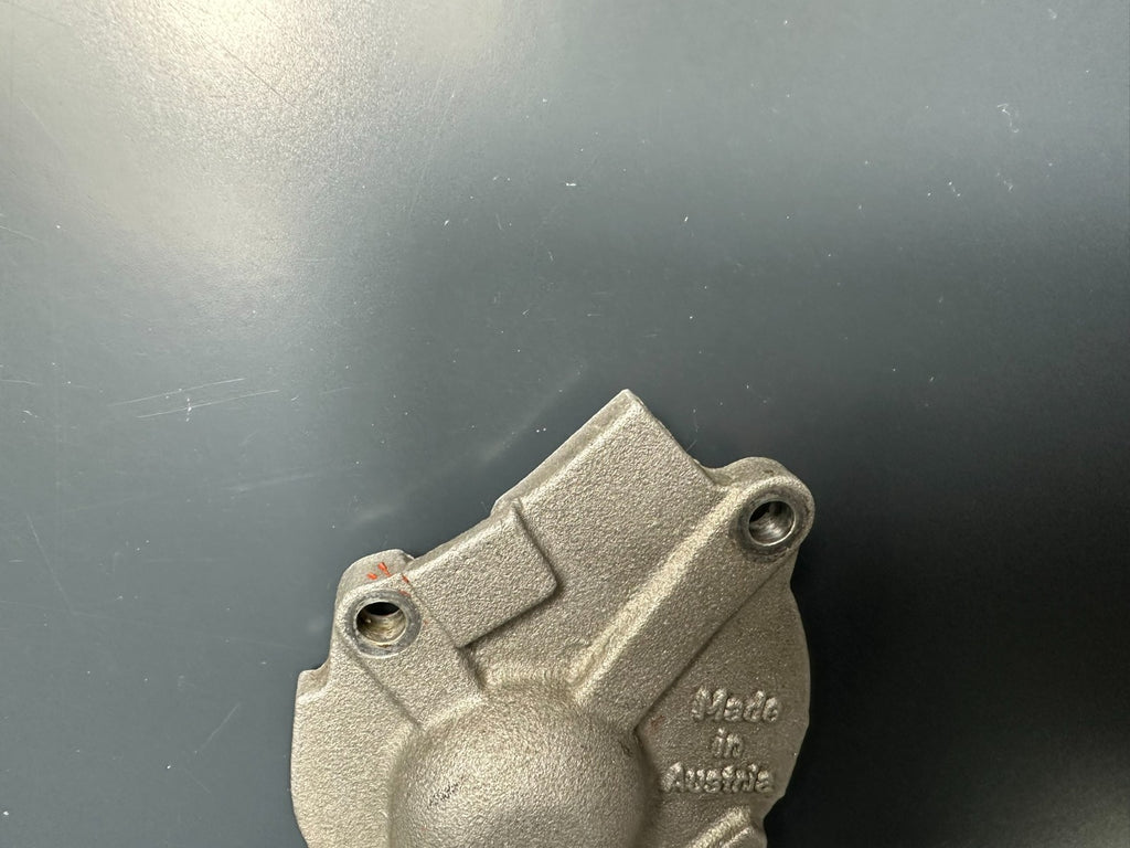 v1|136975907616|0