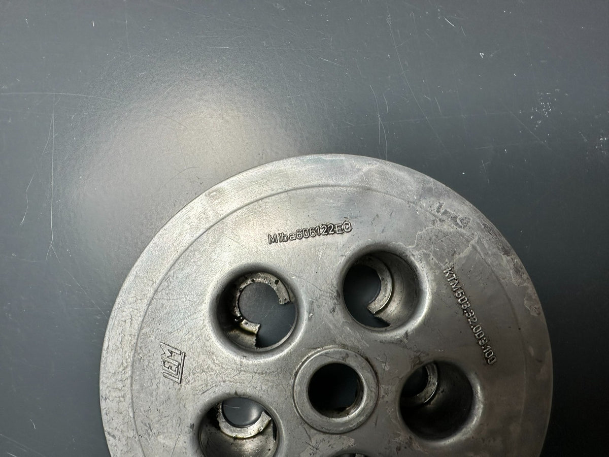 v1|137168996357|0