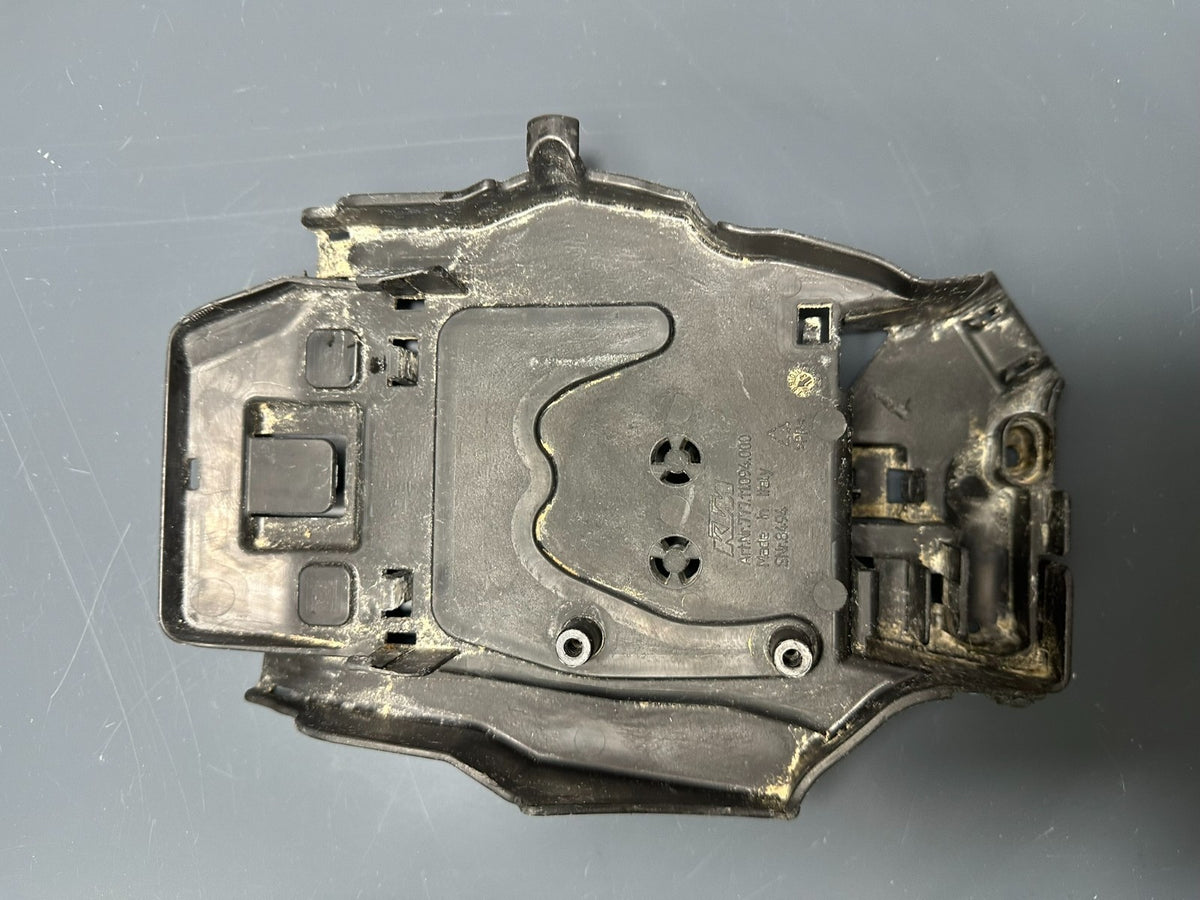 v1|136781090931|0
