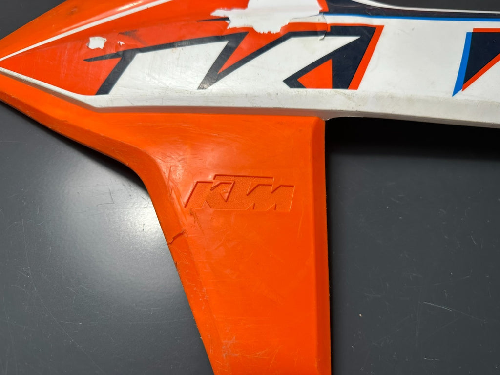 v1|137467563023|0