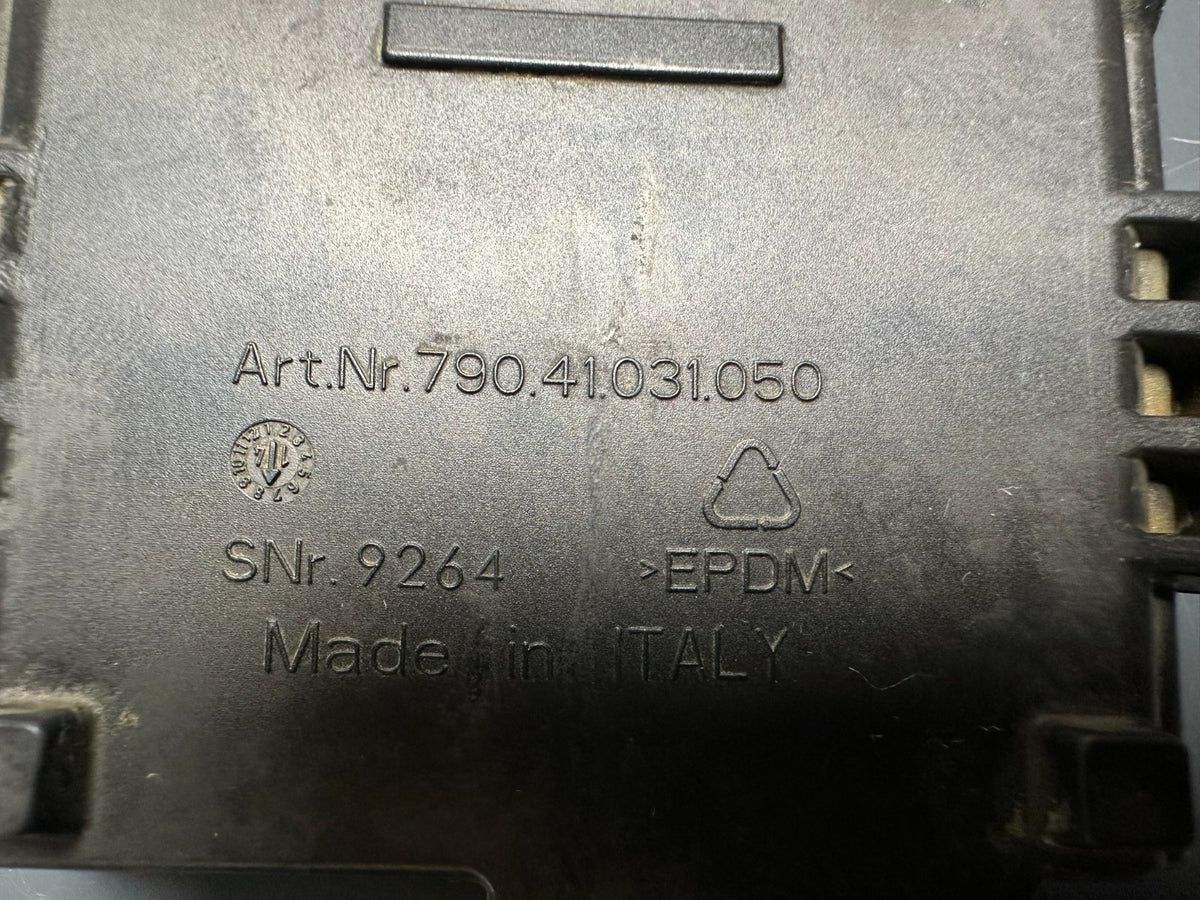 v1|136679278745|0