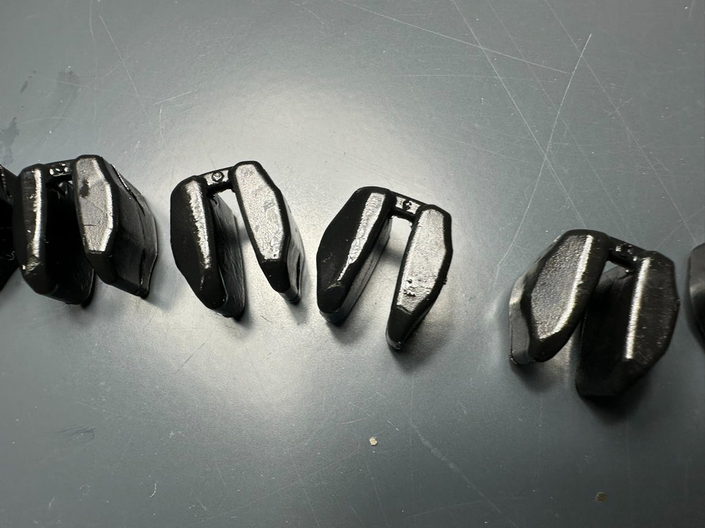 v1|137563708203|0