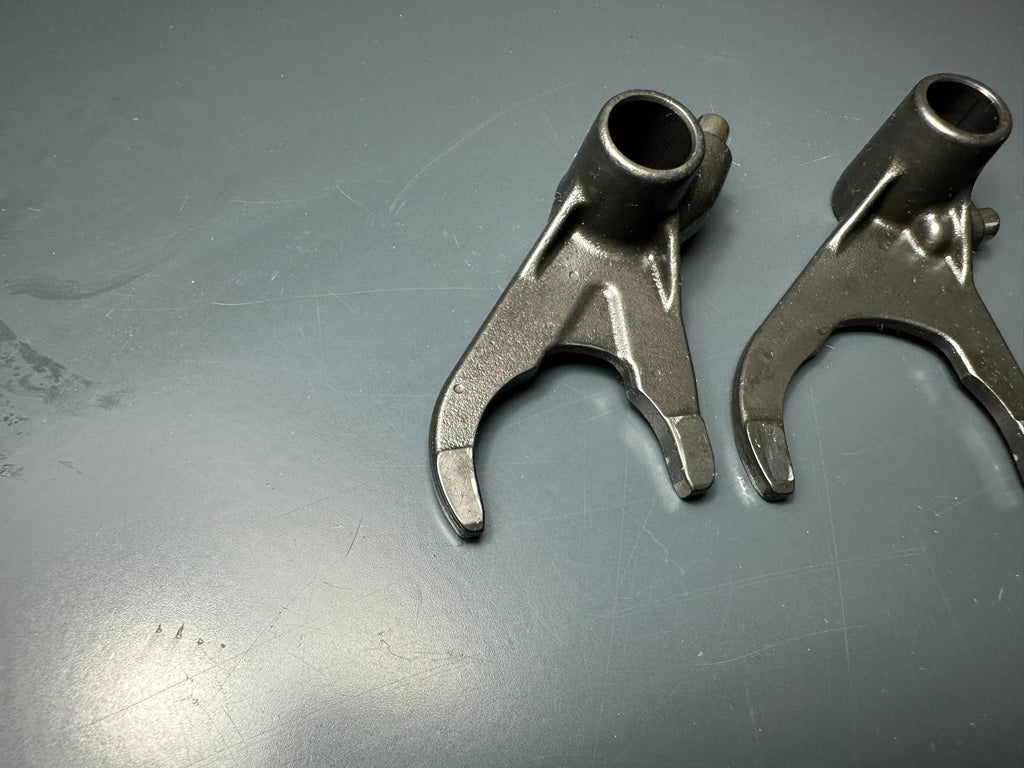 v1|137563428607|0