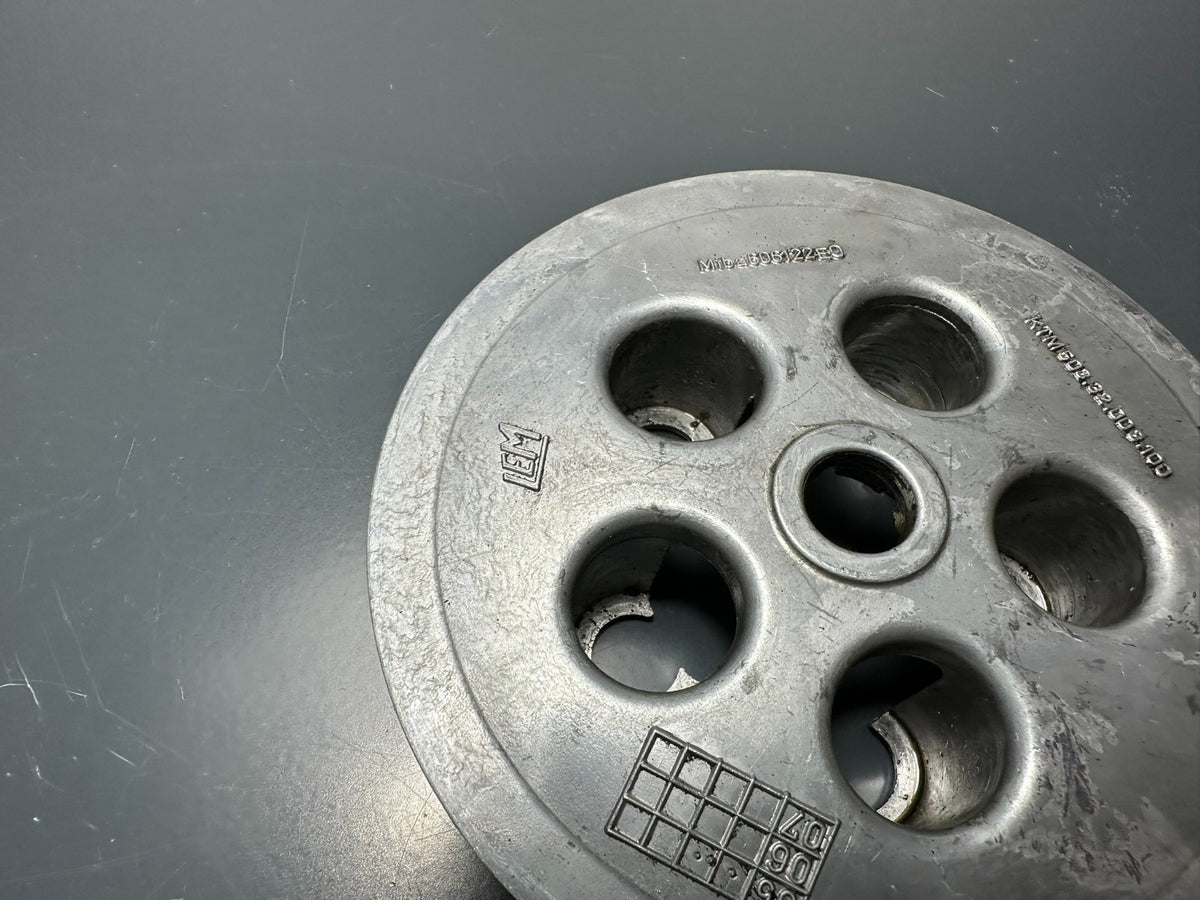 v1|137168996357|0