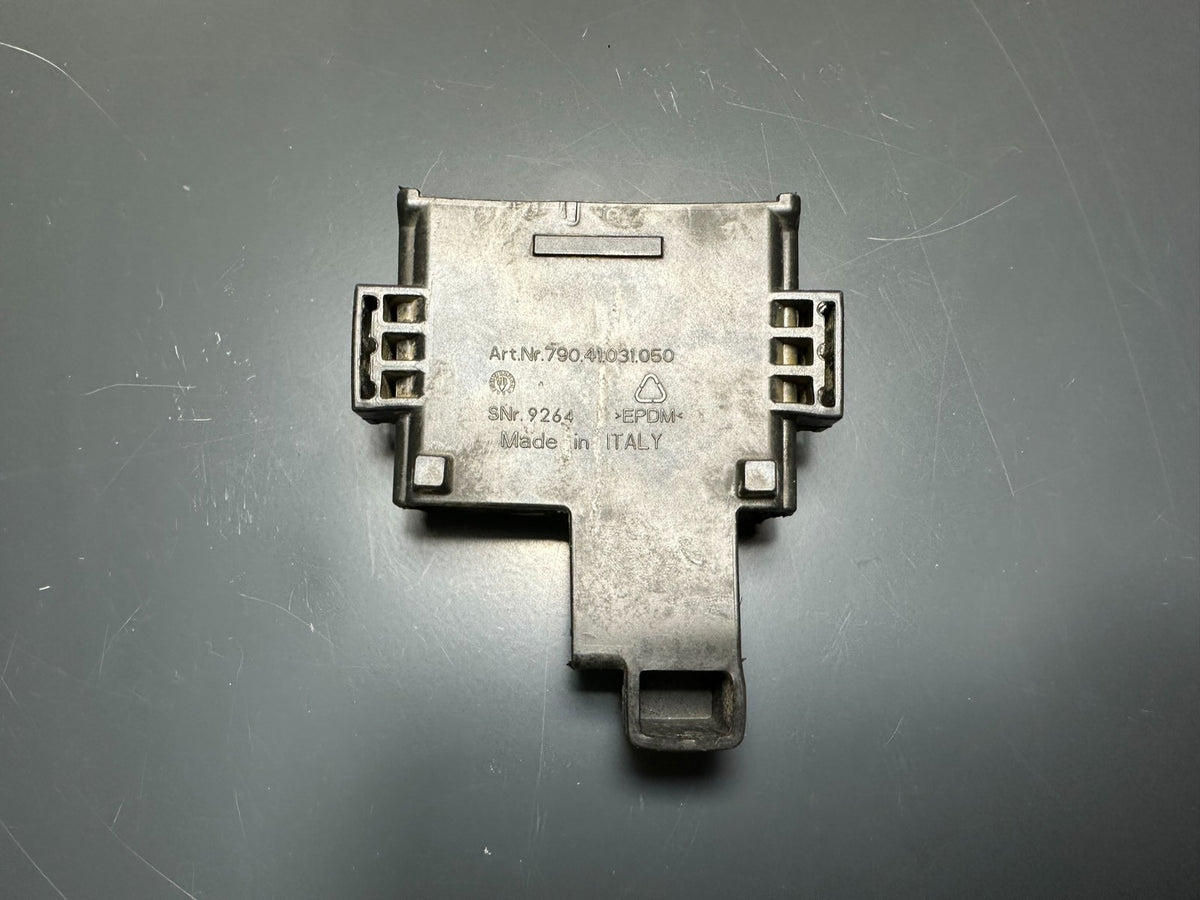 v1|136679278745|0