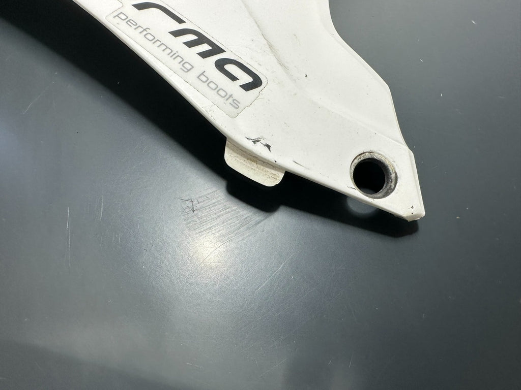 v1|137747626027|0