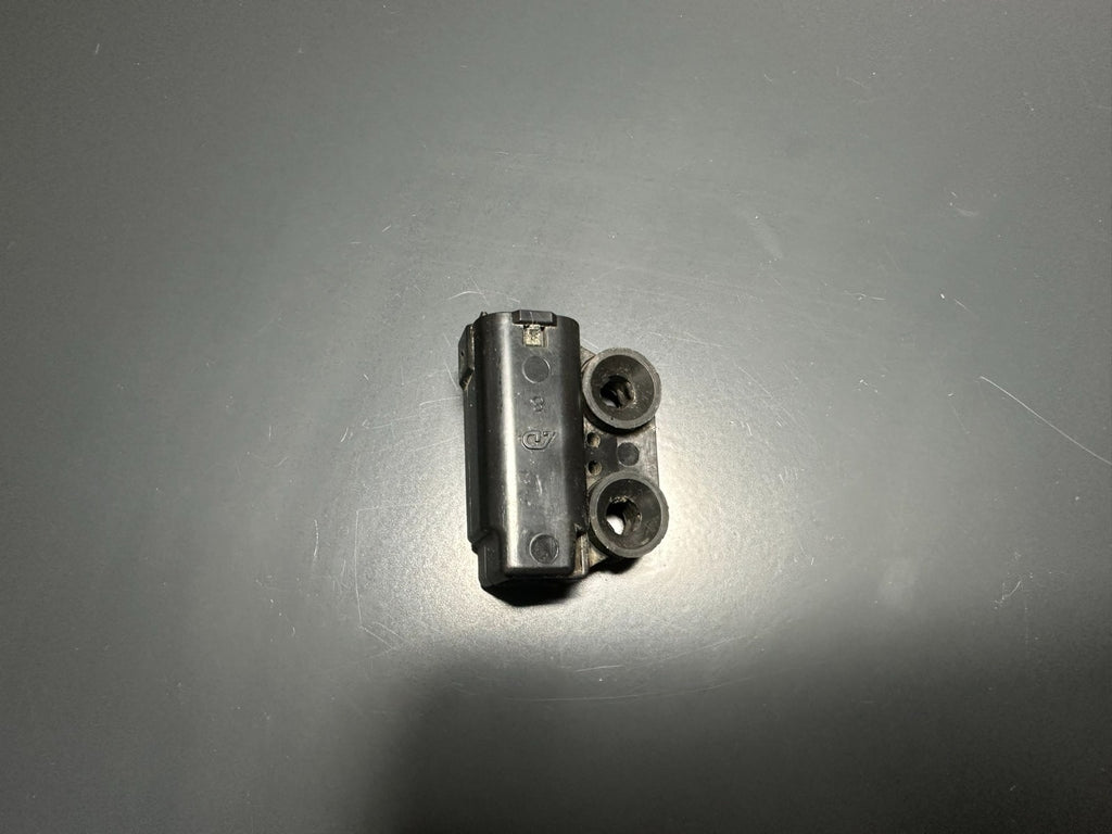 v1|137743944168|0