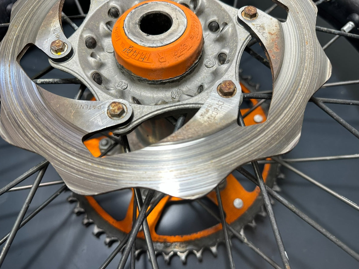 v1|137751760116|0