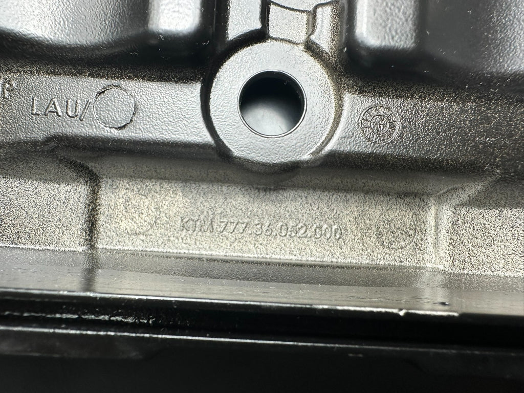 v1|137570852316|0