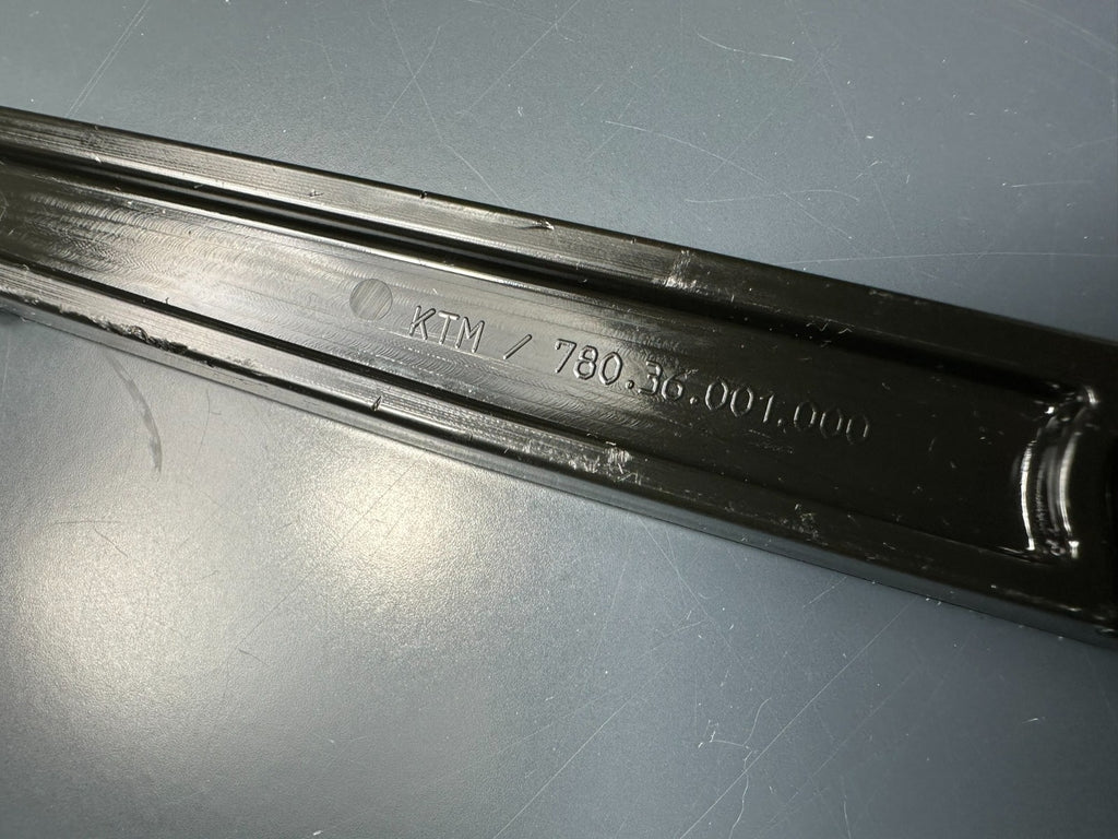 v1|136833057223|0